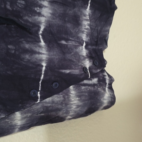 Fate Women’s Marble Tie Dye Boxy Long Sleeve Top Blue White Size Small - Picture 3 of 8